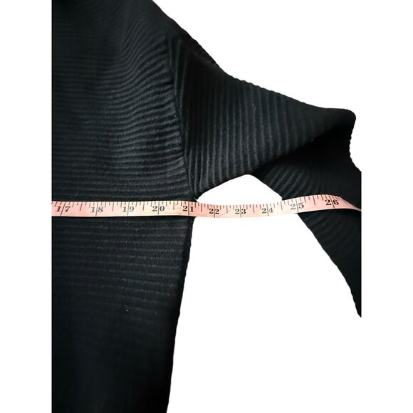 Offline by Aerie Ribbed Quarter Zip Long Sleeve Oversized Knit Black Medium - Picture 6 of 8